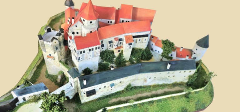château de pernstejn maquette en papier