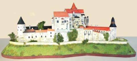 château de pernstejn maquette en papier