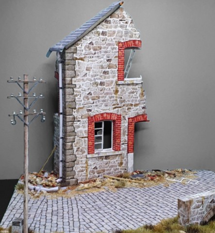 Maquette papier ruine WWII à télécharger